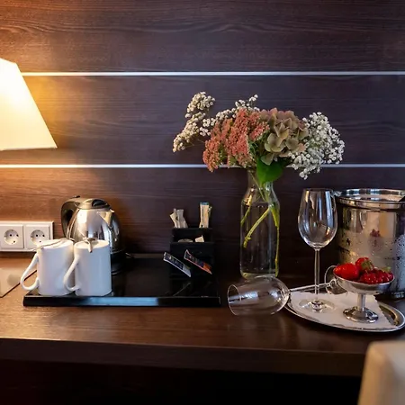 Hotell Rheingarten 4*