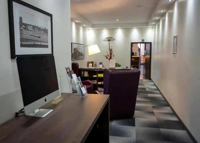 Rheingarten Hotel 4*